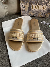 Load image into Gallery viewer, Gold Diamond Paris Sandals
