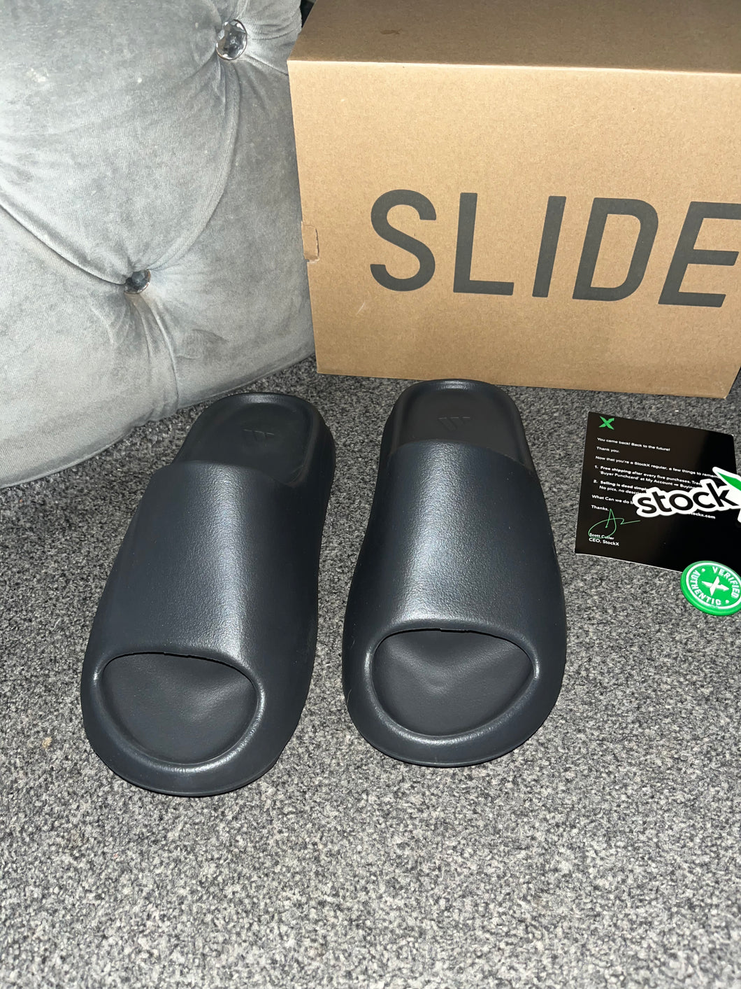 Black Foam Sliders