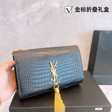 Load image into Gallery viewer, Saint Snake Print Bag
