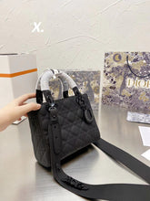 Load image into Gallery viewer, Medium Lady Bag CD
