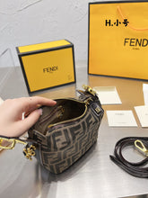 Load image into Gallery viewer, Square FIFI Bag
