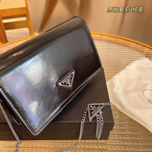 Load image into Gallery viewer, Black Leather P Bag
