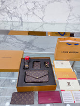 Load image into Gallery viewer, Louie Purse &amp; Belt Set
