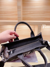 Load image into Gallery viewer, Black Tote Bag
