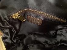 Load image into Gallery viewer, Small Man Bag
