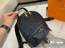 Load image into Gallery viewer, Louie Back Pack
