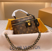 Load image into Gallery viewer, Small Toilette Bag
