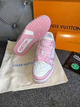 Load image into Gallery viewer, Pink &amp; White Trainers
